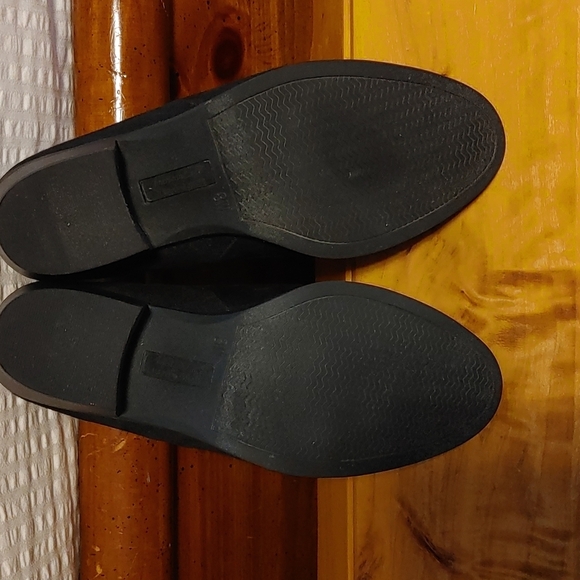 🍁American Eagle Women's Black Ankle  Chelsea Boot - Picture 3 of 8